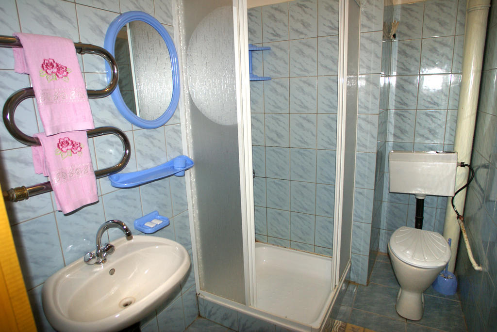 Hotel Europa Rakhiv Habitación foto