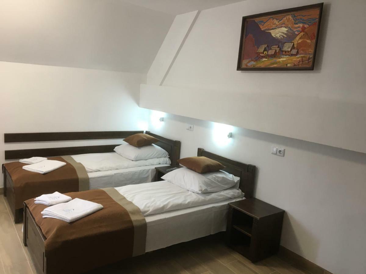 Hotel Europa Rakhiv Exterior foto