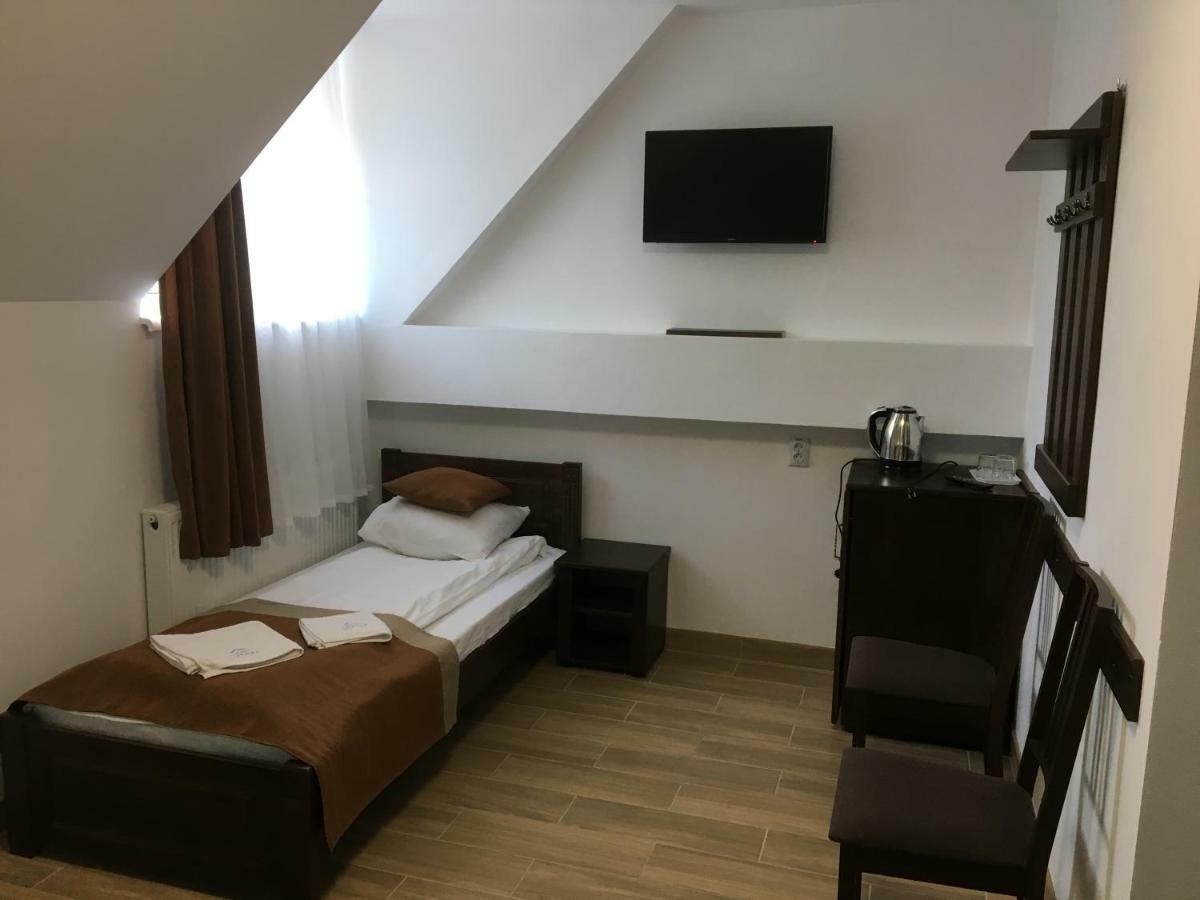 Hotel Europa Rakhiv Exterior foto